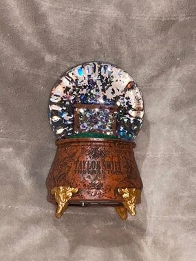 Taylor Swift The Eras Tour Acoustic Piano Snow Globe
